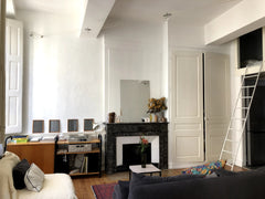 Appartement de 50 m2 très lumineux idéalement situé, au coeur du quartier touris Lyon, France Grand T2 au coeur du Vieux Lyon Entire rental unit vacation rental 754401982750469633