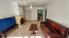 Venez découvrir une ravissante maison idéalement située en plein cœur de Mérigna  Maison en plein centre, jardin, 2 chambres, garage Entire townhouse vacation rental 50329122