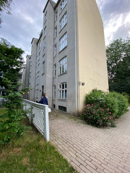 Hyggelig, lille lejlighed på Nørrebro med fantastisk placering, som er helt idee Copenhagen, Denmark Small, but cozy home in CPH best area Entire condo vacation rental 50793069