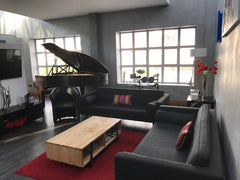 Vaste appartement type loft au cœur du quartier de la Croix Rousse à Lyon. Séjou Lyon, France Loft 4 ch - 7 pers. avec garage Lyon Croix Rousse Entire loft vacation rental 29876209