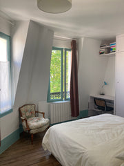 Je vous propose de louer mon appartement au charme unique. Situé au centre de Pa Paris, France Charmant appartement coeur du 18ème Entire rental unit vacation rental 7001484