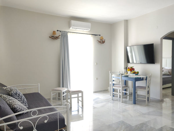Emorfia's apartments situated in Platanes, 4 km from Rethymno and historic Forte  Emorfia's Apartments 2 - 300m to the Beach Entire rental unit vacation rental 50914383