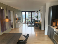 Boligen er beliggende på Teglholmen med kort afstand til København centrum og gr Copenhagen, Denmark Lys og rummelig lejlighed Entire rental unit vacation rental 39515193