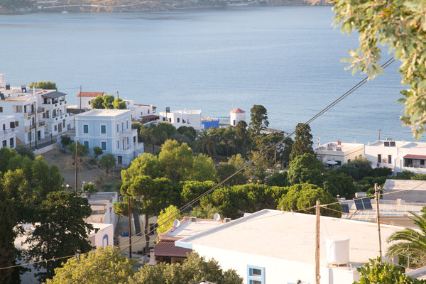 ΤΟ SILVER MOON  ειναι  μια αυτονομη κατοικια χτισμενη απο πετρα  και ξυλο ,συγκε Athens, Greece SILVER MOON Entire home vacation rental 28112182