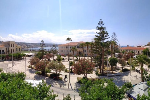 Carte-Postale is a 70m2 apartment in the old town, on the second floor in one of Rethimnon, Greece Carte-Postale, Old Town, 2bdrm-70m² Entire condo vacation rental 34808318