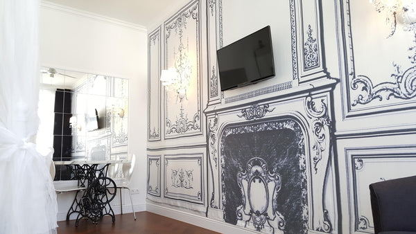 This small studio apartment, located in a 130 years old light drenched building,  Clean & sanitized,170+ reviews! FREE bikes,no lift Entire rental unit vacation rental 28071719