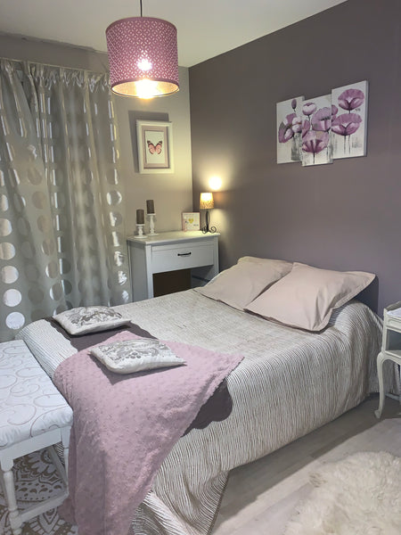 Dans centre ville de Bordeaux, chambre privée très calme, au coeur du quartier d Bordeaux, France Coeur bordeaux Chartrons très calme Private room in rental unit vacation rental 5177761