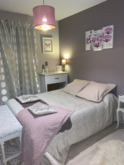 Dans centre ville de Bordeaux, chambre privée très calme, au coeur du quartier d Bordeaux, France Coeur bordeaux Chartrons très calme Private room in rental unit vacation rental 5177761