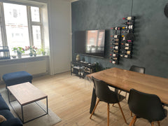 Nyd dit ophold i København med denne centralt beliggende 2-værelses lejlighed. T Copenhagen, Denmark Skøn 2-værelses lejlighed centralt på Vesterbro Entire condo vacation rental 635502115111809410