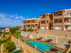 Theo's Uphill apartment (3 bedrooms.2 bathrooms, Sleeps up to 6 people) is a 100  Theo's Uphill Luxury Apartment Entire home vacation rental 50685832