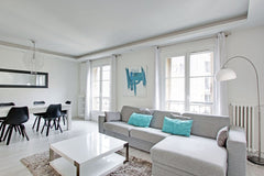 This tastefully decorated and very well situated 49 square meters , 1 Bedroom, a Paris, France Eiffel Tower Entire rental unit vacation rental 11274507