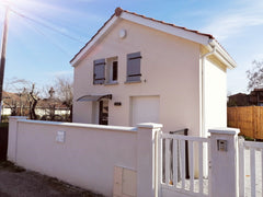 Dans quartier résidentiel calme, proche tram C et commodités, petite maison indé Cadaujac, France Maison T3 meublée-place de parking-proche tram C Entire townhouse vacation rental 571588744631260236