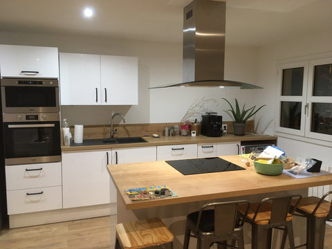 Appartement lumineux avec une grande pièce à vivre, cuisine ouverte avec îlot ce Karratha, Australia Appartement Pessac Proche centre Entire condo vacation rental 49795937