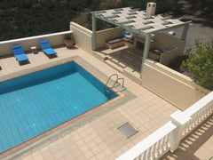 Peaceful, fully equipped % bed, 5 bath villa in beautiful countryside with sea a Sunningdale, United Kingdom Sea and Mountains- tranquil 5 bed villa with pool Entire villa vacation rental 49975669