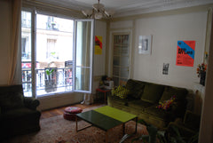 Chambre dans appartement typique parisien avec cheminées, parquet et moulures au  Chambre dans appartement spacieux Private room in rental unit vacation rental 19880408