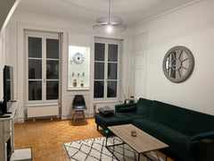 Bel appartement Haussmanien rénové et décoré de façon moderne en plein cœur du c Metz, France Bel appartement centre ville Entire rental unit vacation rental 775369567612965887