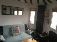 Charmant studio dans une petite tour sur les toits de Paris, en plein cœur de la Paris, France Tower on a roof, Paris center Tiny home vacation rental 6838781