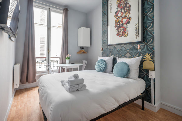 The apartment is located in the heart of the 8th district in the neighborhood ca  Saint-Lazare - Opera 32: apartment for 2 Entire rental unit vacation rental 29003539