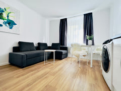 Lehne dich zurück und entspanne dich – in dieser ruhigen, stilvollen Unterkunft.  Modern City Apartment 3 Entire rental unit vacation rental 687623192044334482