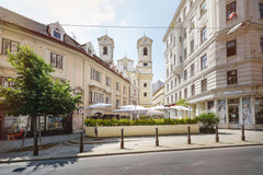 Our apartment is perfect for families, a group of friends, business travellers o Vienna, Austria Stylish & Central Family Resort / 3 bedrooms Entire rental unit vacation rental 22367350