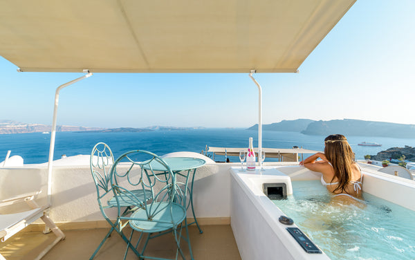 Oia Nautical Dreams is a cozy private house with an amazing view of the caldera.  Oia Nautical Dreams with Caldera View and Jacuzzi Entire home vacation rental 635733494599273147