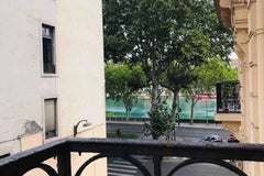 Logement lumineux et spacieux au cœur de la presqu’île sur les quais du Rhône. < Valence, France Appartement presqu’île vue sur Rhône Entire rental unit vacation rental 36975625