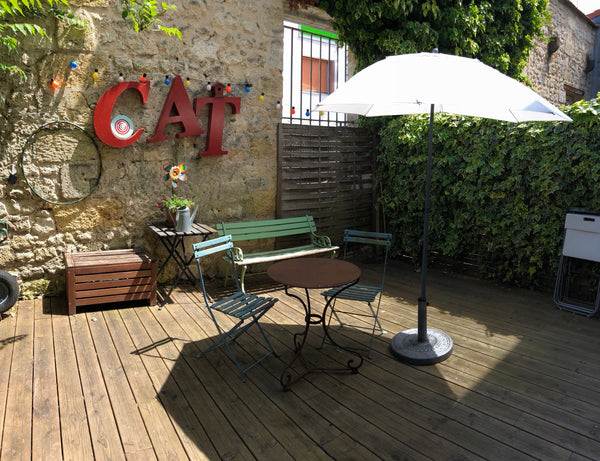 Maison idéalement placée dans le quartier des Chartrons, à deux pas des quais et Bordeaux, France Maison 75m2 moderne aux Chartrons à Bordeaux Entire townhouse vacation rental 24940096