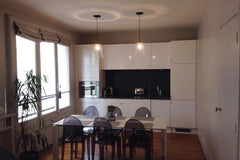 De style moderne avec parquet ancien, il comprend une grande chambre double avec Paris, France Appartement de luxe Entire rental unit vacation rental 16078788