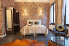 Selles väga hea asukohaga kohas saad stiilselt elada.  Luxury Suites Royal nr 2 Entire condo vacation rental 53819650