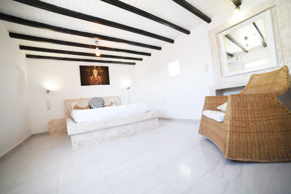 A unique apartment, with amazing  view, in a unique neighborhood.50 square metre  Sunflower Apartment 1 Entire rental unit vacation rental 35091861