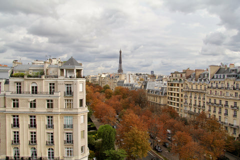 /Due to new laws in Paris concerning short-term renting, my listing is available Paris, France Le Square - Mobility leases only Entire rental unit vacation rental 7140363