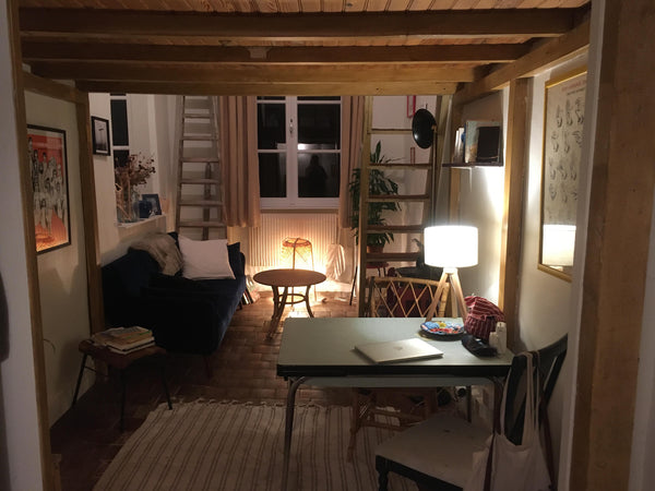 Venez découvrir Lyon dans cet appartement typique des pentes de la Croix-Rousse  Lyon, France Appartement charmant avec jardin dans les pentes Entire rental unit vacation rental 556464179122847136