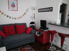 Ideal location for getting the true Parisian experience. Situated between 3 sepa Paris, France Live the Classic Parisian Life Entire rental unit vacation rental 16558324