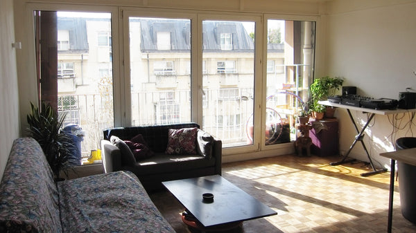 Bonjour, nous louons une chambre lumineuse dans un grand appartement de 75m² par  Chambre privée - Pyrénées / Buttes Chaumont Private room in rental unit vacation rental 17511634