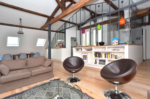 Top floor under the roof (nice garden view & quiet!)<br /><br />4 rooms very com Paris, France Huge familyloft Trudaine/Montmartre Entire rental unit vacation rental 2562384