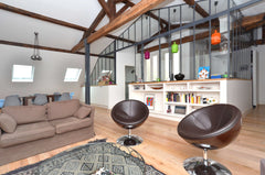 Top floor under the roof (nice garden view & quiet!)<br /><br />4 rooms very com Paris, France Huge familyloft Trudaine/Montmartre Entire rental unit vacation rental 2562384