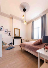 Tous les membres du groupe se sentiront chez eux dans ce logement spacieux et un Etterbeek, Belgium Manoir Bel Horizon  « Blue & pinky love » room Private room in townhouse vacation rental 566807389505756470