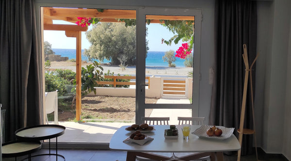 If what are you looking for in your vacation is sun and sea, then this apartment Ierapetra, Greece Sea front apartment (Votsalo Blue) Entire rental unit vacation rental 44368674