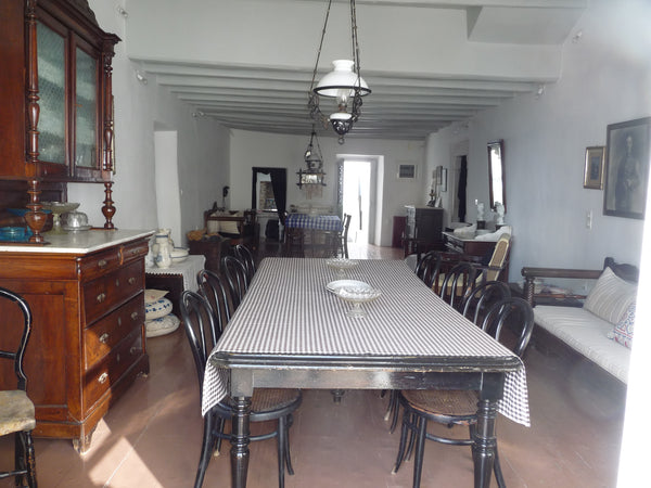 Little old-town house, of the 15th century, in a narrow road near castro. Only s Naxos, Greece HOTEL PANTHEON - room 3  Bathroom share with r No6 Room in hotel vacation rental 7188246