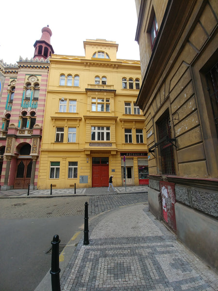 A laid back apartment right next to Jubilee Synagogue in Prague's old town, only Prague, Czechia Calm space with look at the Jubilee Synagogue Entire condo vacation rental 33249597