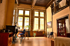 Un appartement de charme (104m2) dans le coeur du Vieux Lyon, à une minute de la Paris, France Appartement de charme dans le Vieux Lyon Entire rental unit vacation rental 37389069