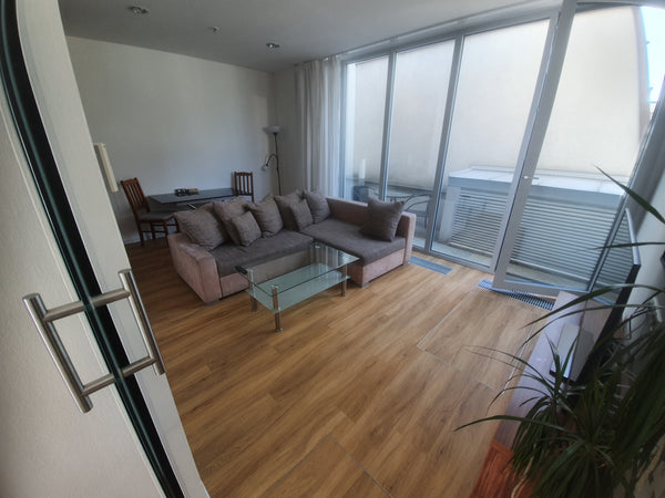 Modern, air-conditioned apartment with LCD TV and free Wi-Fi connection. The apa Prague, Czechia Top floor twin bed apartment with no view Balcony Entire rental unit vacation rental 28100373