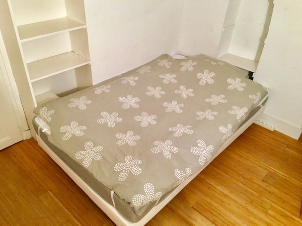 Lovely flat in the 7th arrondissement  with a bright double bed room. 10 min wal Agneaux, France Double bed in the heart of Paris Private room in rental unit vacation rental 16256072