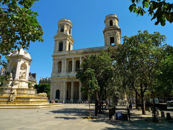 Ideally located in the famous “Saint Germain des Près” district: a charming rece Paris, France PLACE SAINT SULPICE • LUXURIOUS ONE BEDROOM Entire rental unit vacation rental 3530596