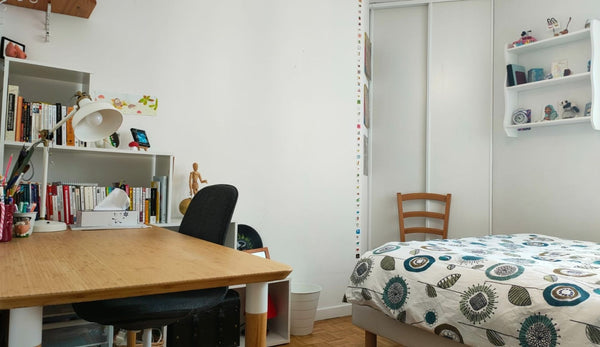 Chambre de 10 mètres carrés, 5e étage avec ascenseur. Possibilité d'utiliser la  Genouilleux, France Chambre privée dans appartement Private room in rental unit vacation rental 713104075776334676