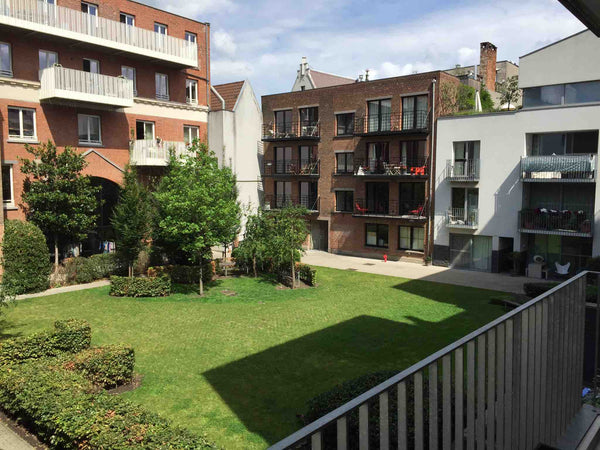 In deze centraal gelegen accommodatie ligt alles voor je gezin binnen handbereik  Mooi appartement met rustige binnentuin Entire rental unit vacation rental 591104760836899918
