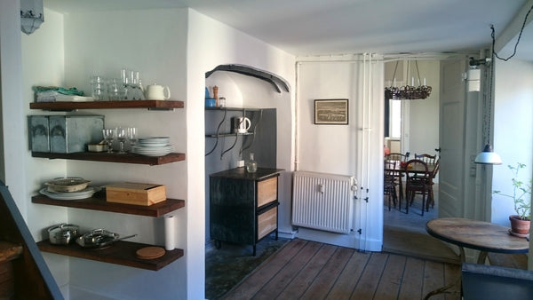 Huge apartement located 5 min from Nyhavn, walking distance to the Little Mermai  Townhouse from 1740 - as central as it gets Private room in rental unit vacation rental 18530741