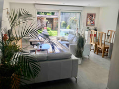 Situé à proximité du centre, gare et transports en communs vous permettront de v  Cocon contemporain Entire home vacation rental 50293288