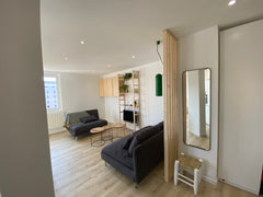 <b>License number</b><br />6938312967732 Lyon, France Logement 2 pièces lumineux avec vue dégagée Entire rental unit vacation rental 50122213