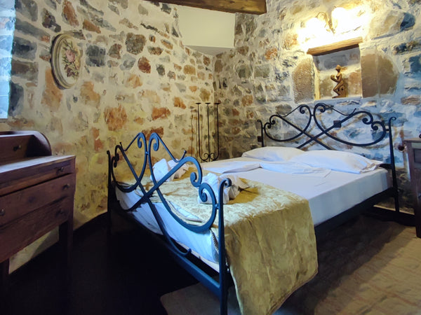 Agrotikon is a villa built in 1923 in the village of Damasta, which is 27 km fro Heraklion, Greece Thaleia - Agrotikon Mountain Cottage Room in boutique hotel vacation rental 53381247